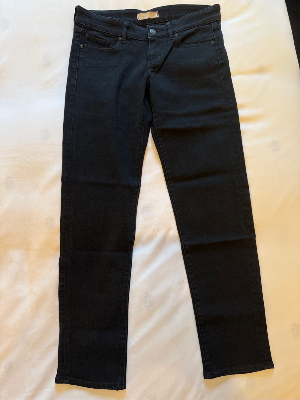 Uniqlo Women's Straight Leg Jeans in Black